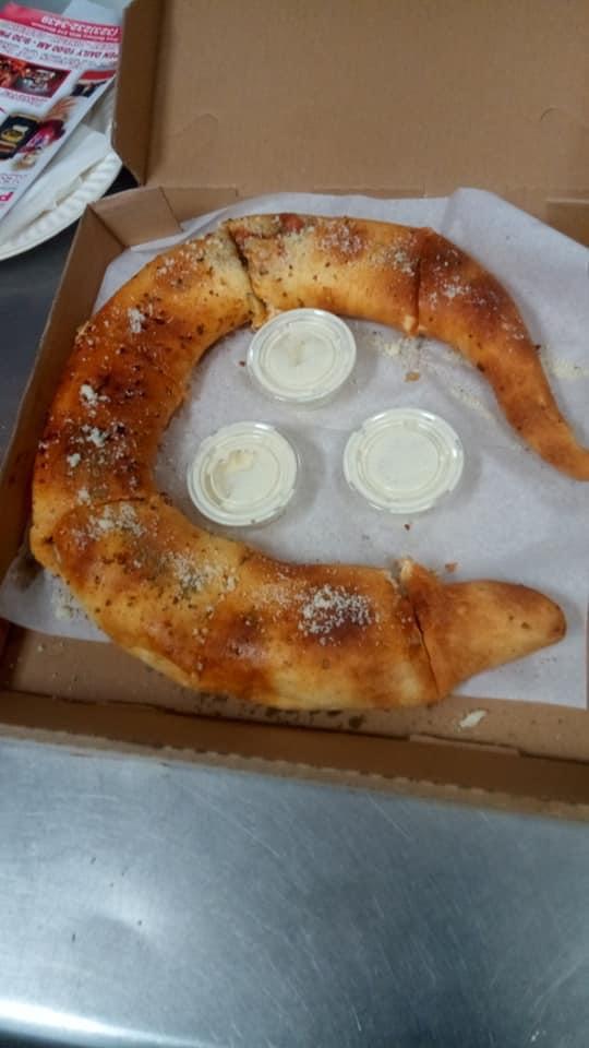 Robert's & Porto's Pizzeria